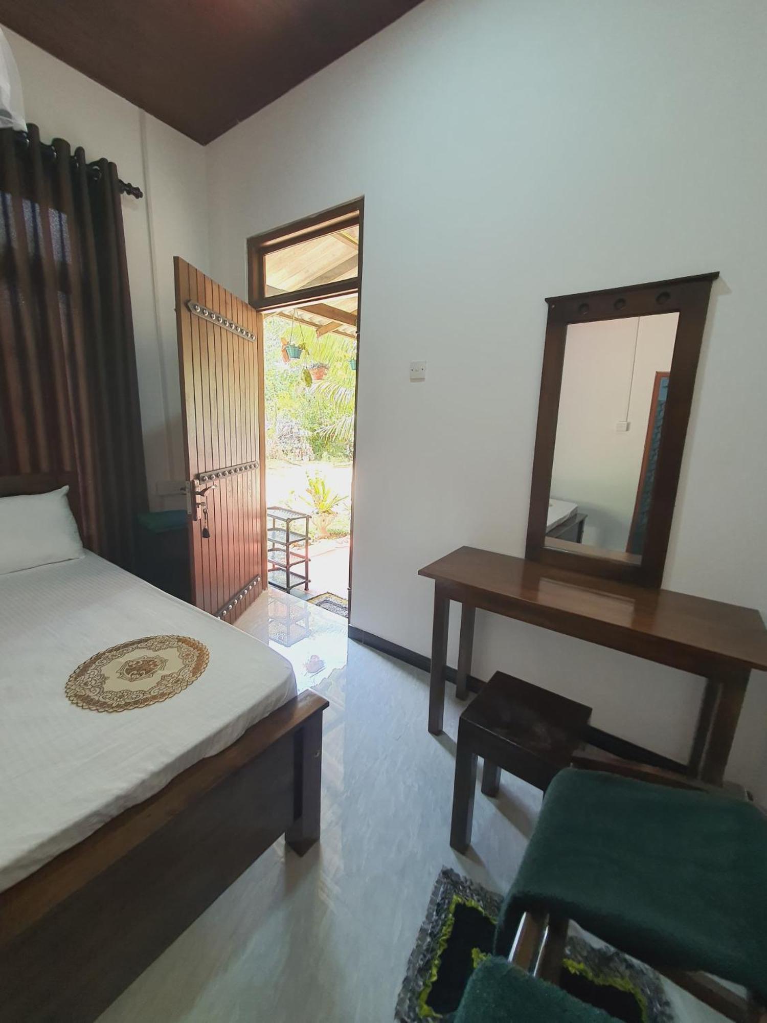 Sanu Home Stay シギリヤ エクステリア 写真